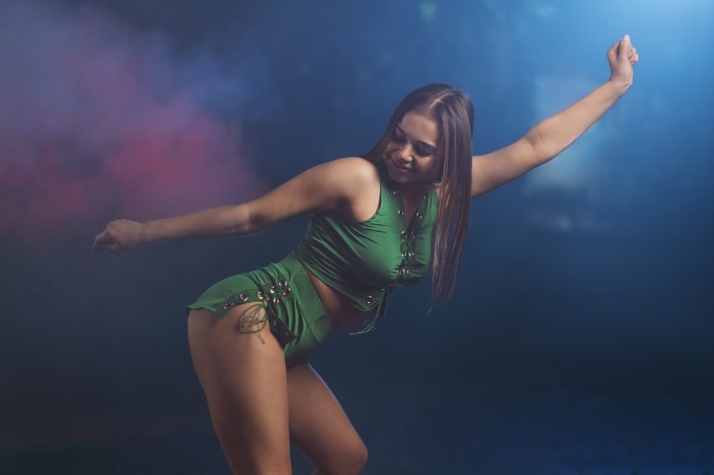 Corsi reggaeton come scegliere tra online e in aula